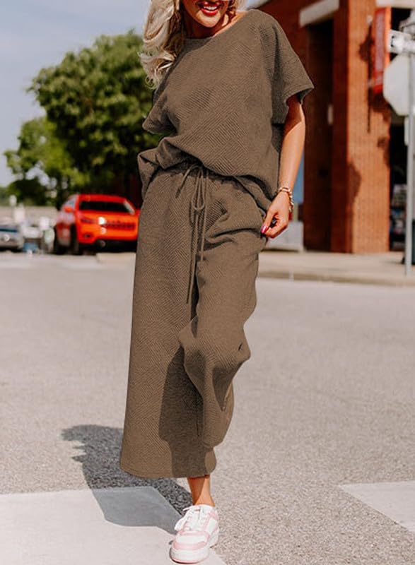 Women's Textured Loose Fit T Shirt and Drawstring Pants Casual Set