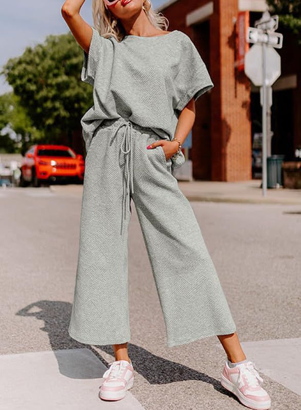Women's Textured Loose Fit T Shirt and Drawstring Pants Casual Set